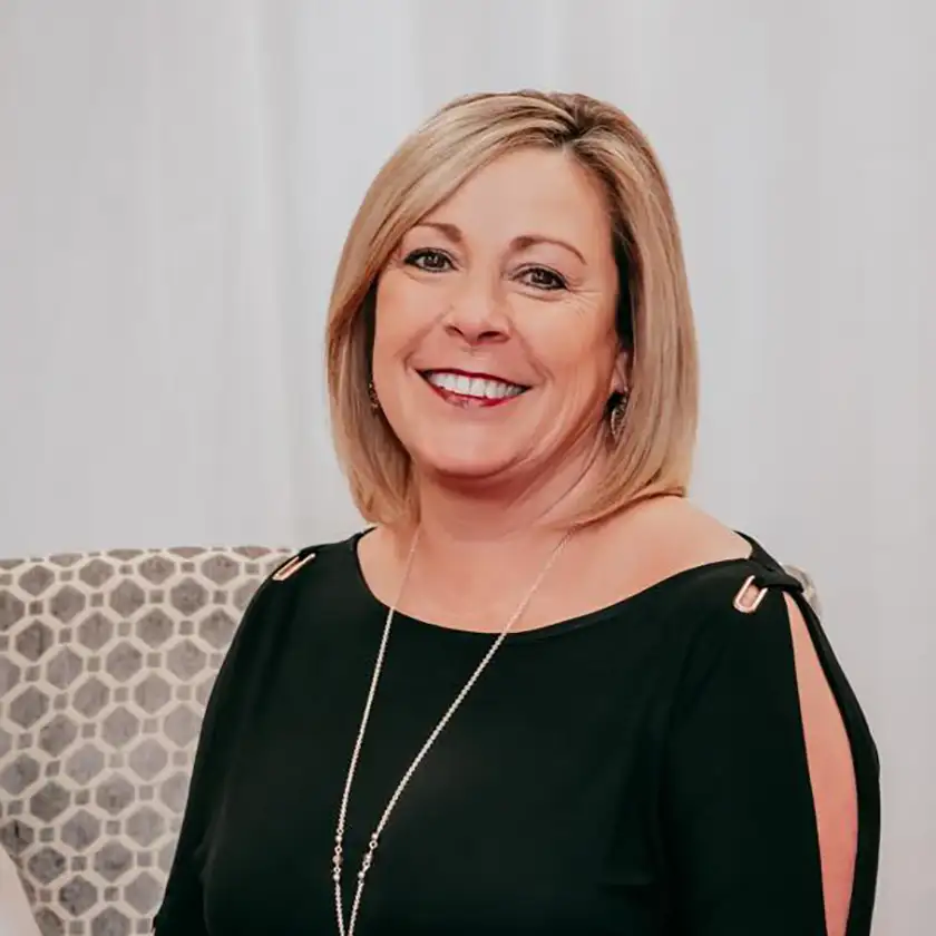 Posh Hair Beauty & Professional Studios - studio 16 professional Debbie Quartz - Fairview Heights, IL